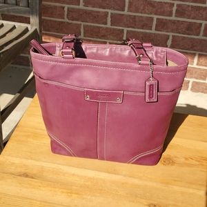 Coach Tote Berry Soft Leather